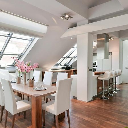 Luxury Central Penthouse With Sauna, Terrace, 250M2, 5Bdrm, 3Bthrm Prague Extérieur photo