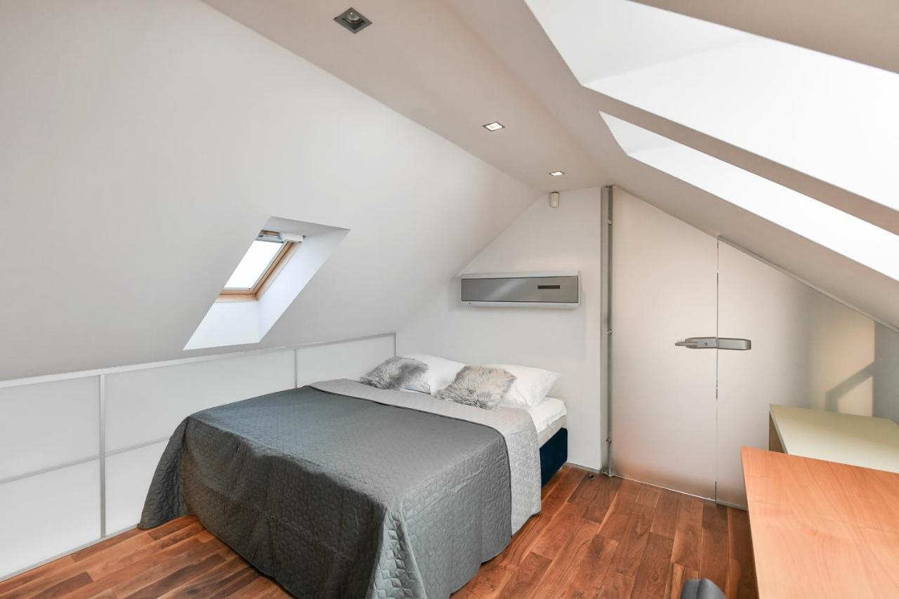 Luxury Central Penthouse With Sauna, Terrace, 250M2, 5Bdrm, 3Bthrm Prague Extérieur photo