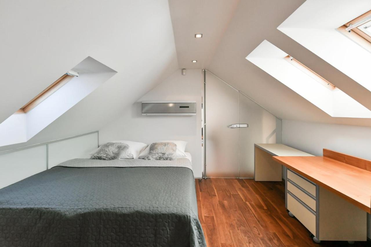 Luxury Central Penthouse With Sauna, Terrace, 250M2, 5Bdrm, 3Bthrm Prague Extérieur photo