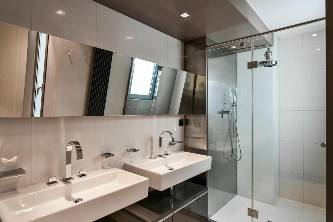 Luxury Central Penthouse With Sauna, Terrace, 250M2, 5Bdrm, 3Bthrm Prague Extérieur photo