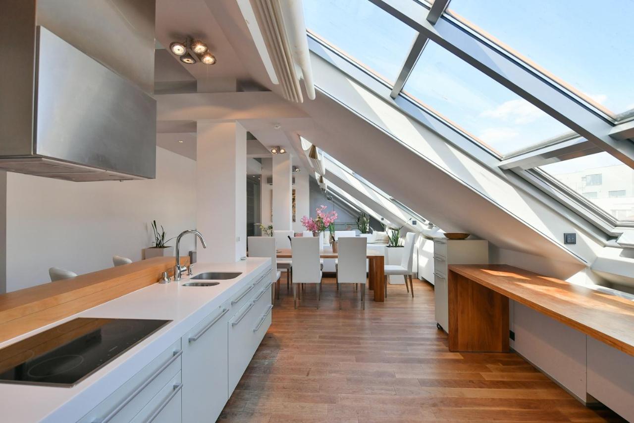Luxury Central Penthouse With Sauna, Terrace, 250M2, 5Bdrm, 3Bthrm Prague Extérieur photo