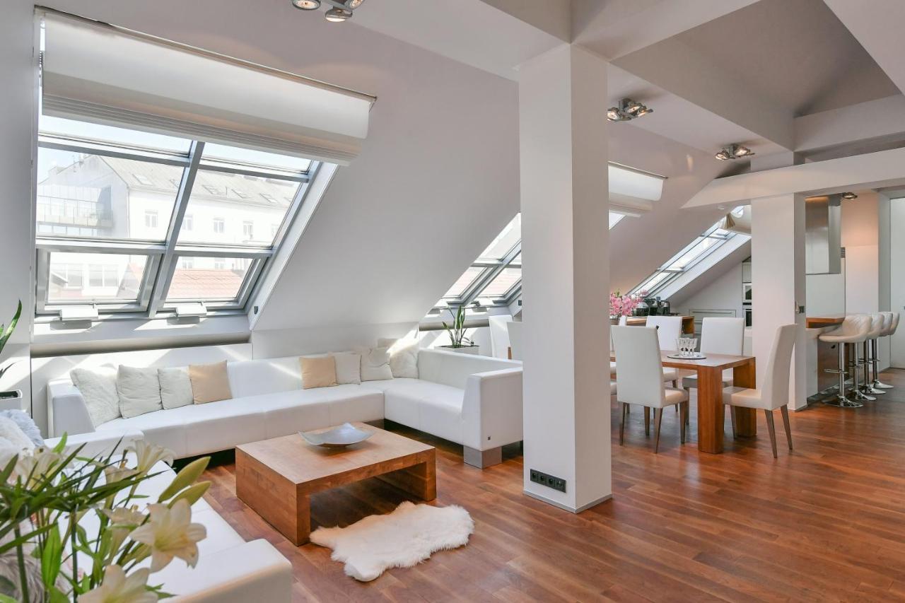 Luxury Central Penthouse With Sauna, Terrace, 250M2, 5Bdrm, 3Bthrm Prague Extérieur photo